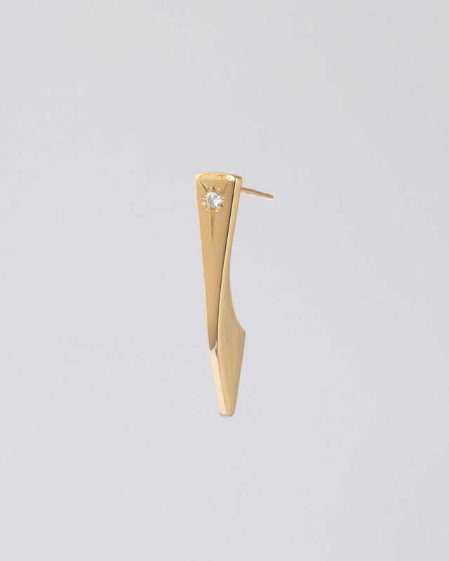 עגיל מיני סנפיר זהב 14K ויהלום