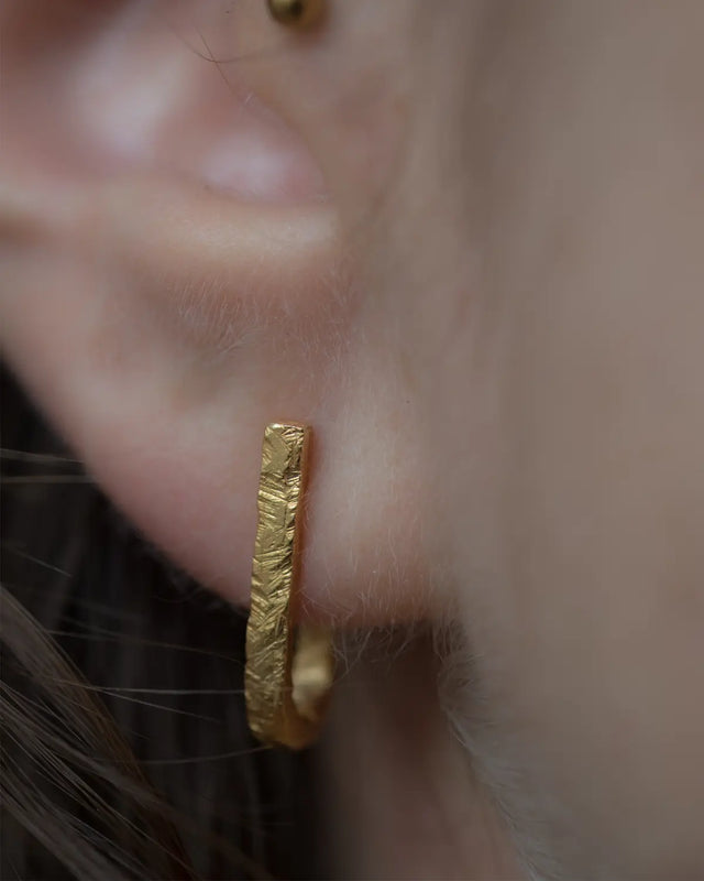 עגיל איגניס זהב 14K